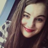 Eliška ( United Kingdom, Swansea - age 20)