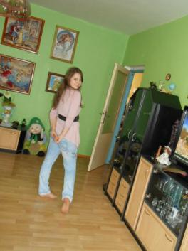 Barbora (Slovakia, Bratislava - age 18)