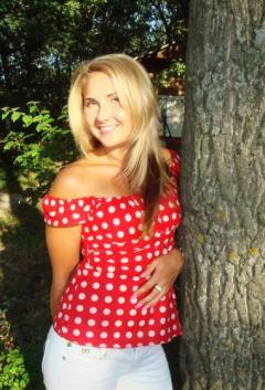 Ekaterina (Russia, Kirov - age 29)