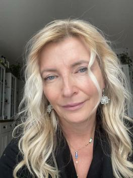 Andrea (Czech Republic, Ohrobec - age 51)