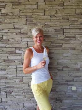 Andrea (Czech Republic, Ostrava - age 38)