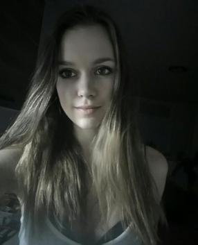 Klara (Czech Republic, Praha 5 - Barrandov - age 21)
