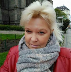 Monika (Czech Republic, Praha 1 - age 52)