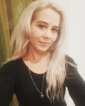 Simona (Czech Republic, Abertamy - 35 Years)