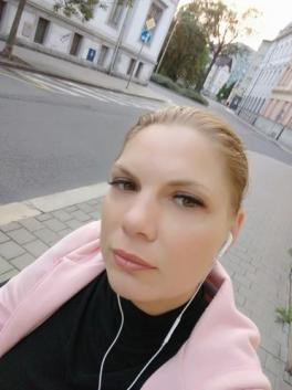Zuzka (Czech Republic, Ostrava - age 41)