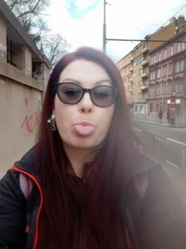 Jaroslava  (Czech Republic, Praha 4 - age 33)