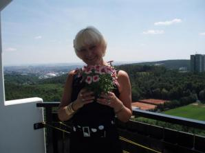 Alena (Czech Republic, Brno - Pisárky  - age 67)