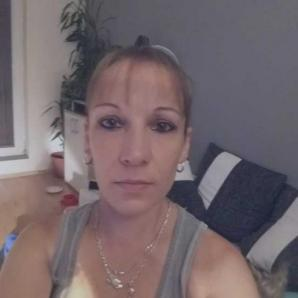 Petra (Czech Republic, Milovice - age 42)