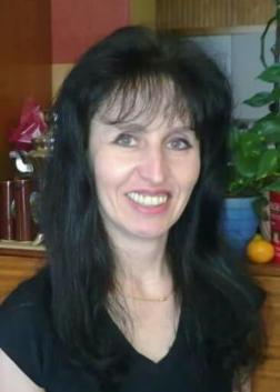 Irena (Czech Republic, Karlovy Vary - age 46)