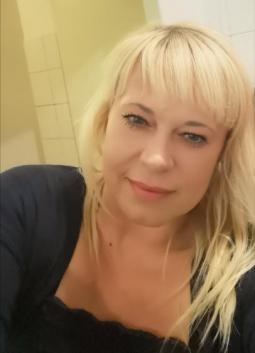 Hana  (Czech Republic, Liberec - age 41)