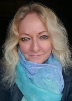 Dana (Czech Republic, Arnoltice - age 52)