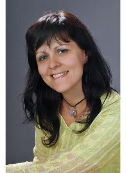 Andrea (Slovakia, Trnava - 48 Years)